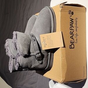 BEARPAW NEW in BOX